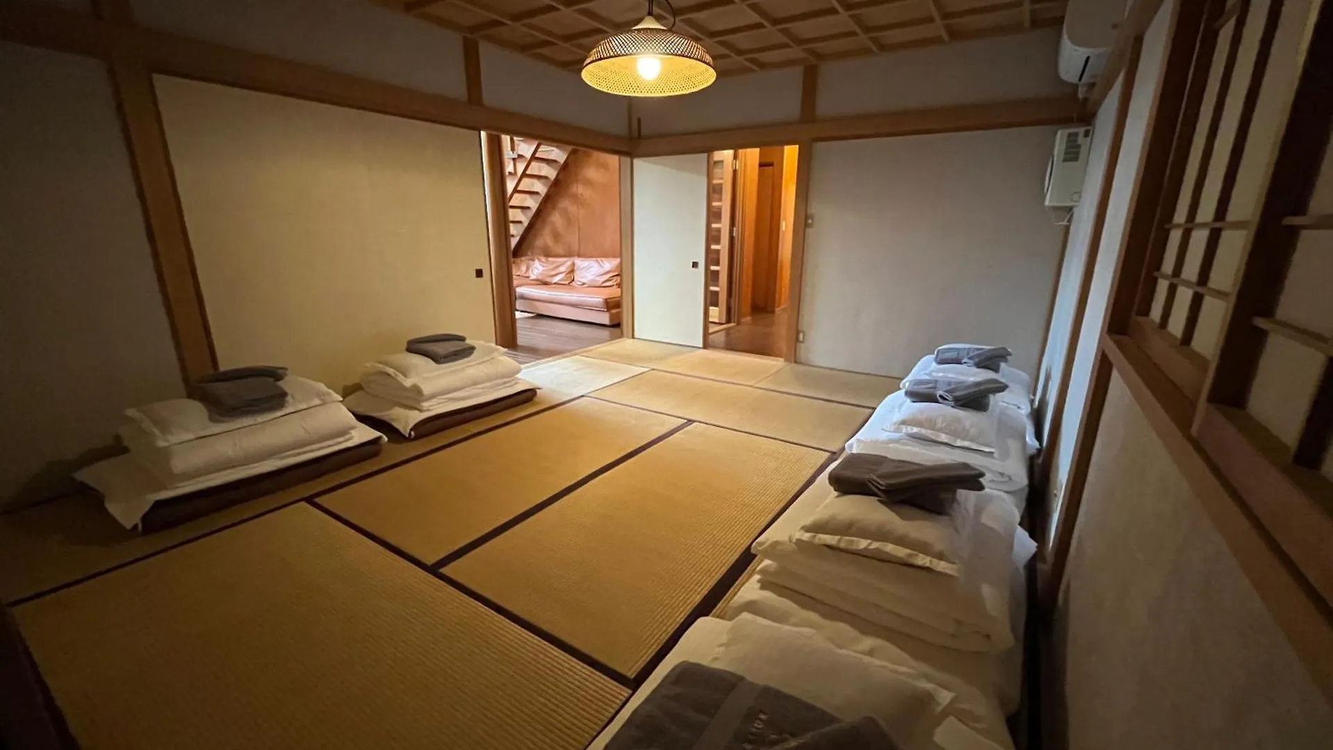Villa 富士山の眺望- 超高6メートルロフト- 芦ノ湖, 鳥居が目の前に - 究極露天bbq à Hakone Hébergement de vacances