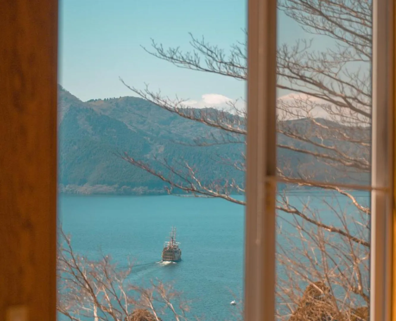 Hébergement de vacances Villa 富士山の眺望- 超高6メートルロフト- 芦ノ湖, 鳥居が目の前に - 究極露天bbq à Hakone