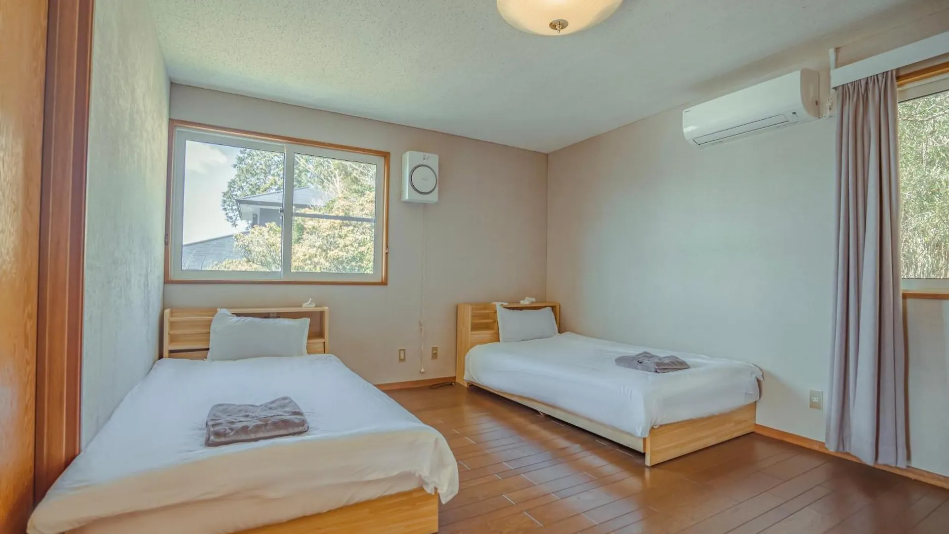 Hébergement de vacances Villa 富士山の眺望- 超高6メートルロフト- 芦ノ湖, 鳥居が目の前に - 究極露天bbq à Hakone
